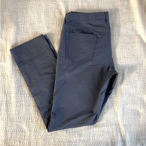 Vineyard Vines Men On-The-Go Pants | 33 x 32 | Blue
